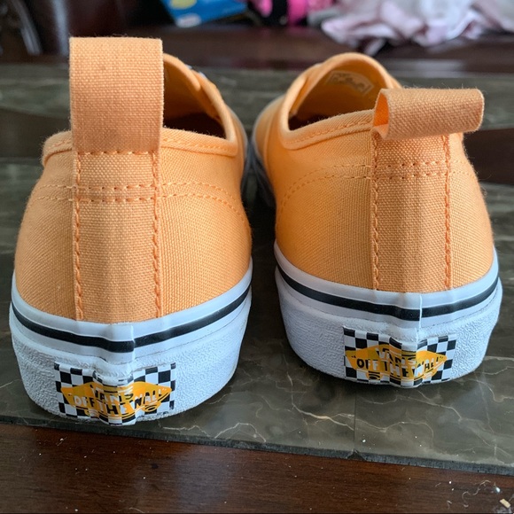 Slip on Vans - Picture 3 of 3